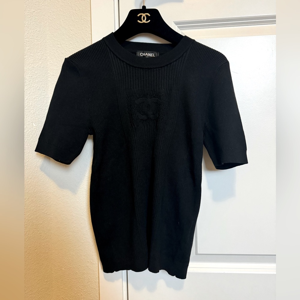 Chanel black CC logo knit t shirt